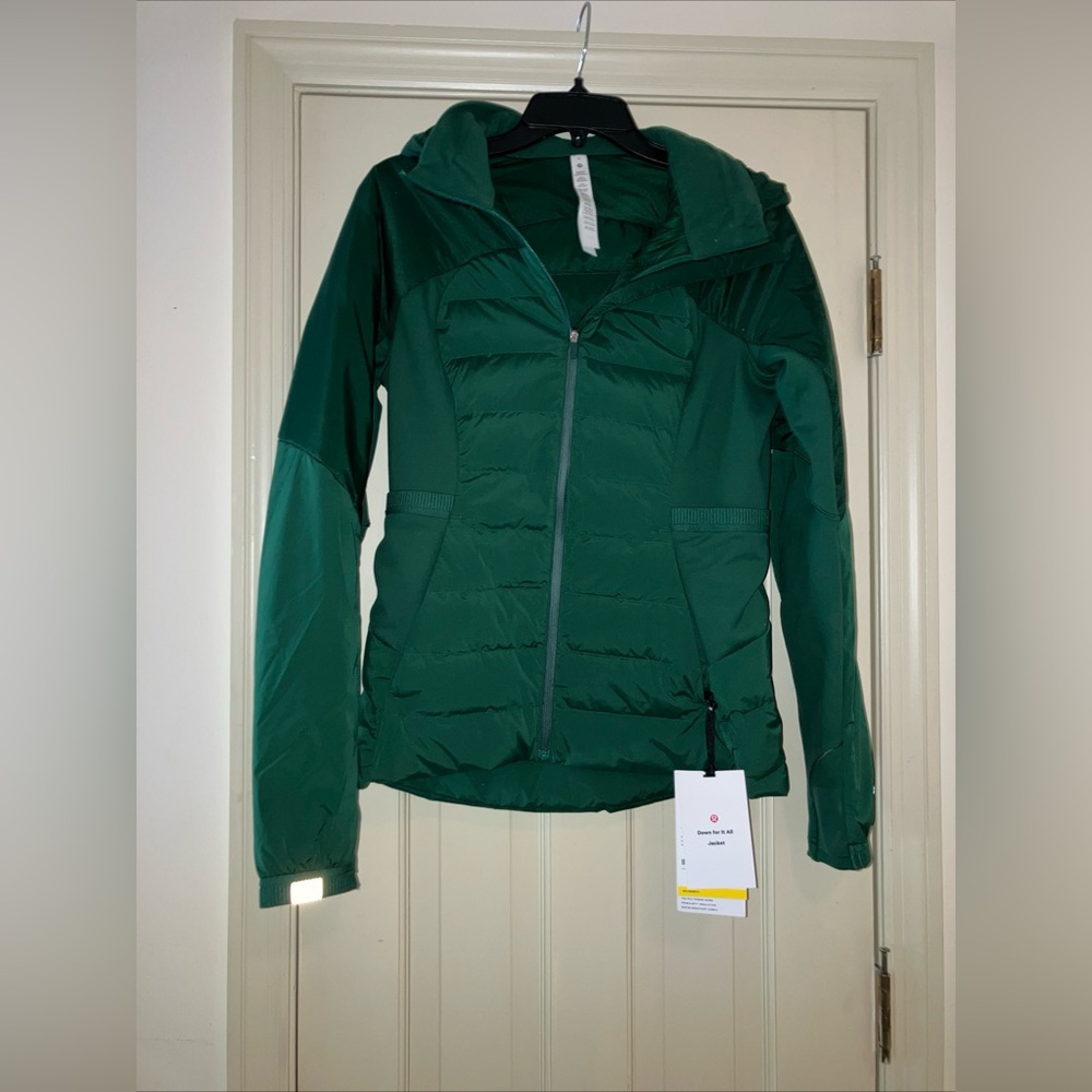 NWT Lululemon down for it all running workout jacket SZ8 Everglade Green-LW4BK0S